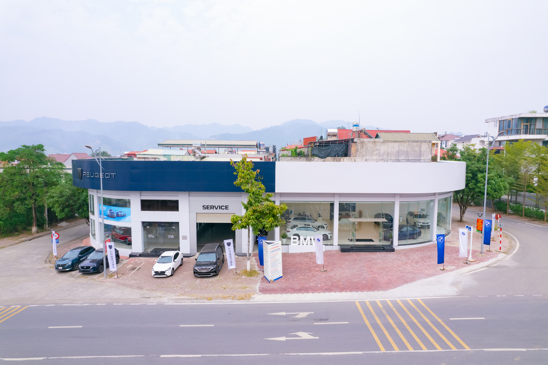 Showroom Peugeot Lào Cai